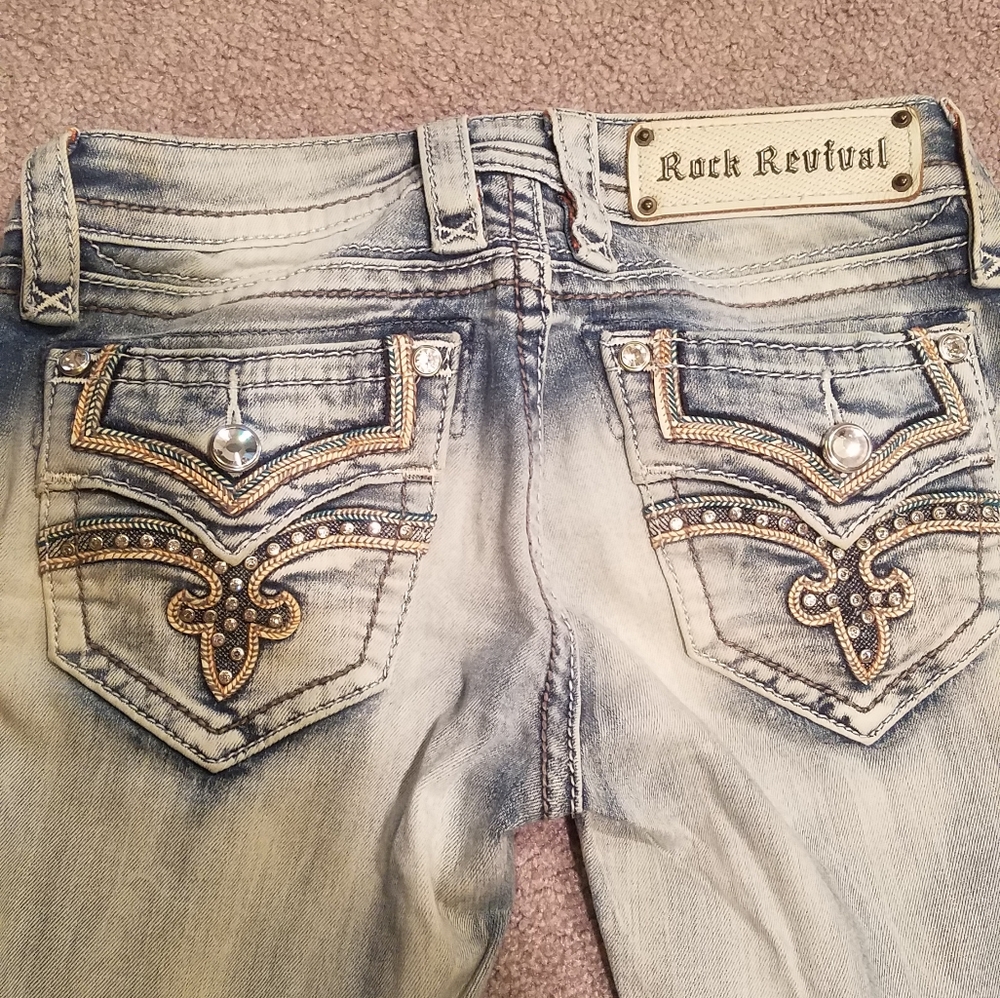 Rock revival Jean's